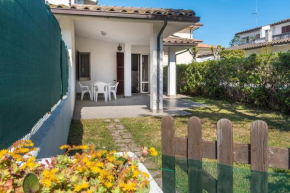 M051 - Marcelli, villetta con giardino vicino al mare